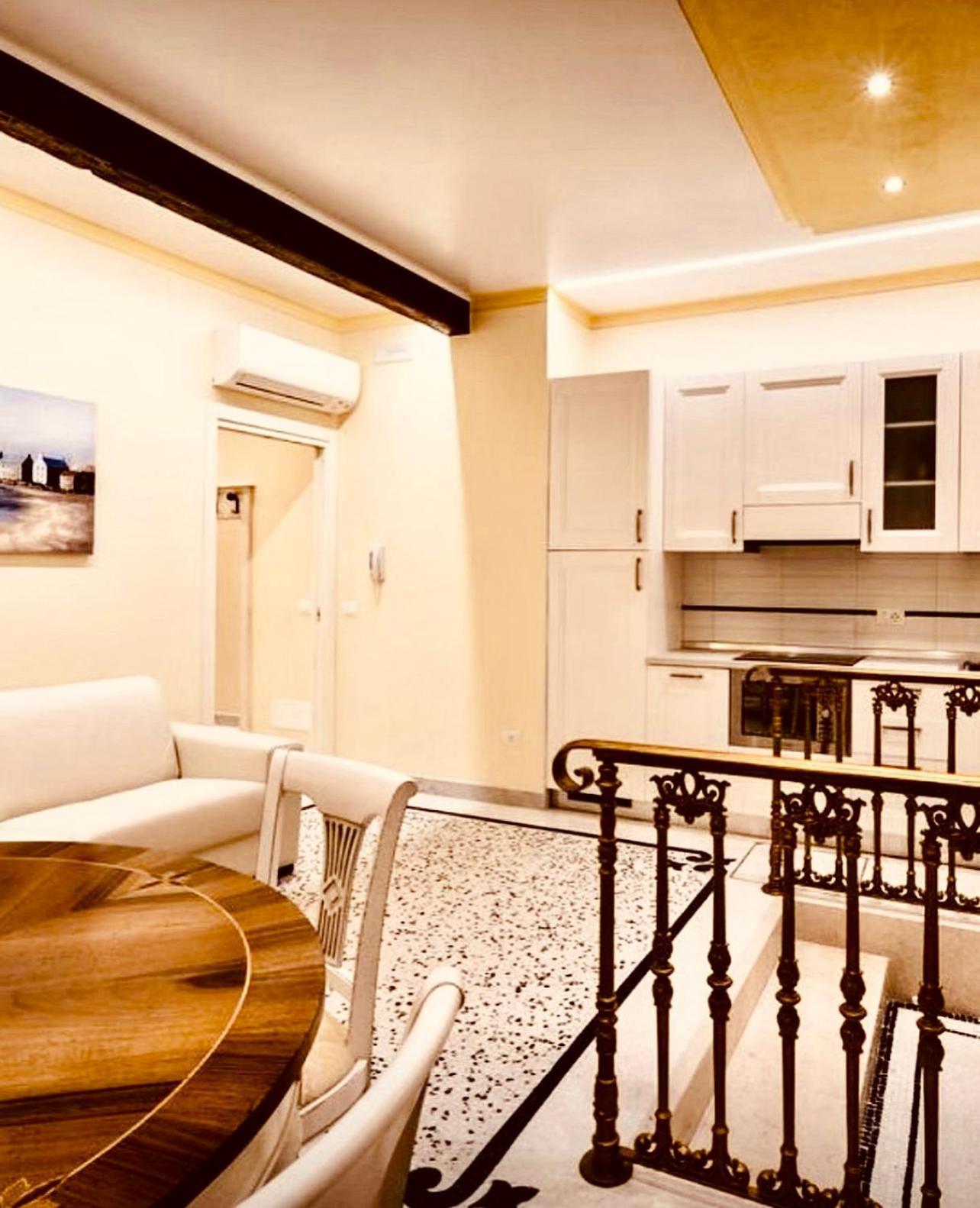 Rialto Mercato Deluxe Apartment Venezia Esterno foto
